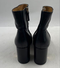 Load image into Gallery viewer, Authentic Tory Burch Womens Gigi Black Leather Ankle Booties Size 8.5M Damaged