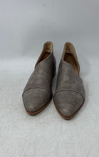 Load image into Gallery viewer, Catherine Malandrino Womens Zwan Gray Pointed Toe Slip-On D'Orsay Flats Size 6