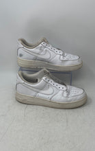 Load image into Gallery viewer, Nike Mens Air Force 1 07 CW2288-111 White Leather Sneaker Shoes Sz 7.5 No Laces