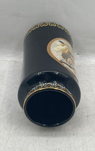 Load image into Gallery viewer, The Art Chokin Black Gold-Tone Bird Design Decorative Japanese Porcelain Vase