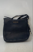 Load image into Gallery viewer, Michael Kors Womens Jet Set Travel Black Charm Messenger Crossbody Handbag