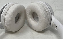 Load image into Gallery viewer, JBL White Bluetooth Wireless Adjustable Band Over The Ear Headphones