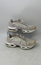 Load image into Gallery viewer, Nike Kids Air Max Plus CD0609-103 White Low Top Lace-Up Sneaker Shoes Size 5Y