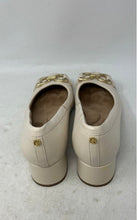 Load image into Gallery viewer, Giani Bernini Womens Beige Gold Round Toe Slip-On Block Pump Heels Size 8.5