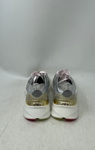 Load image into Gallery viewer, Courser Womens Uno Silver And White Lace-Up Low Top Round Toe Running Shoes Sz 8