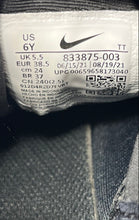Load image into Gallery viewer, Nike Kids Air Presto 833875-003 Black Low Top Lace-Up Sneaker Shoes Size 6Y