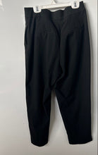 Load image into Gallery viewer, H&M Womens Black Flat Front Pockets Straight Leg Formal Dress Pants Size 6