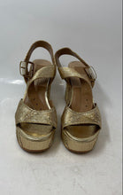 Load image into Gallery viewer, Dolce Vita Womens Bobby Deco Gold-Tone Block Heel Platform Sandals Size 10