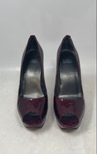 Load image into Gallery viewer, Stuart Weitzman Womens Burgundy High Stiletto Pump Heels Size 8