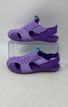 Load image into Gallery viewer, Nike Girls Sunray Protect 2 Purple Dual Hook And Loop Water Sandals Size 2Y