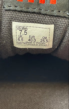 Load image into Gallery viewer, Vans Mens Vault OG Old Skool LX Black Lace-Up Low Top Sneaker Shoes Size 7.5