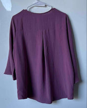 Load image into Gallery viewer, Blooming Jelly Womens Purple 3/4 Sleeve V-Neck Ruffle Blouse Top Size XL W/ Tag
