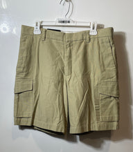 Load image into Gallery viewer, Express Womens Beige Cotton Flat Front Pockets Regular Fit Cargo Shorts Size 34W