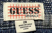 Load image into Gallery viewer, Guess Mens Blue Checkered Pattern Pockets Casual Straight Leg Jeans Size 28