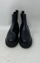 Load image into Gallery viewer, Old Navy Womens Black Leather Round Toe Pull-On Chelsea Boots Size 6 1/2