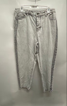 Load image into Gallery viewer, Armani Exchange Womens Pale Gray Classic 5-Pocket Design Belt Loops Mom Jeans 30