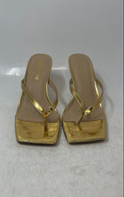 Load image into Gallery viewer, Dream Pairs Womens Gold Slip-On Square Toe Kitten Heels Flip Flop Sandals Sz 7.5