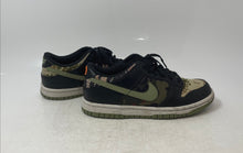 Load image into Gallery viewer, Nike Boys Dunk Low SE DB1909-001 Multicolor Leather Sneakers Shoes Size 4.5Y