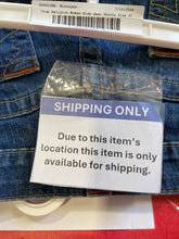 Load image into Gallery viewer, True Religion Womens Blue Jean Shorts Size 31