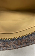 Load image into Gallery viewer, Michael Kors Womens Multicolor Signature Print Leather Belt Fanny Pack Bag