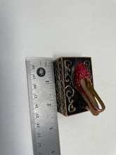 Load image into Gallery viewer, Women's Multicolored Accessories Cufflinks-Secret Boxes-Hair Clips (9 Pcs).