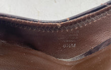 Load image into Gallery viewer, Authentic Tory Burch Womens Dark Brown Leather High Pump Heels Size 6.5M Damaged