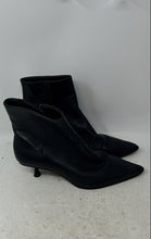 Load image into Gallery viewer, Aldo Womens Black Leather Pointed Toe Side Zip Kitten Heel Ankle Boots Size 11