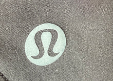 Load image into Gallery viewer, Lululemon Womens Black Elastic Waist Activewear Athletic Shorts Size 6