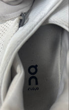 Load image into Gallery viewer, On Mens Cloudnova Form White Round Toe Low Top Lace-Up Running Shoes Size 10