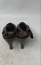 Load image into Gallery viewer, Unbranded Womens Brown Leather Cut-Out Studded Slingback Sandals Size 7