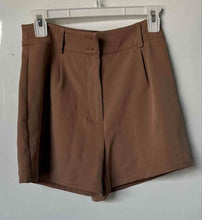 Load image into Gallery viewer, Versona Womens Brown Notch Lapel One-Button Vest & Shorts 2 Pc Set Sz S/2 W/ Tag