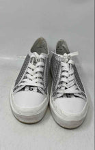 Load image into Gallery viewer, Karl Lagerfeld Womens Giddeon White Black Lace-Up Sneaker Shoes Size 7.5M