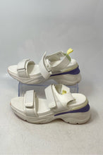 Load image into Gallery viewer, Aldo Womens White Adjustable Strap Open Toe Chunky Platform Sandals Size 6.5