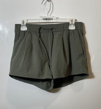 Load image into Gallery viewer, Lululemon Womens Green Pockets Drawstring Activewear Athletic Shorts Size 6