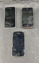 Load image into Gallery viewer, Apple iPhones Without Power Adapter Not Tested For Parts 3 Pcs