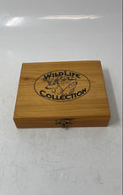 Load image into Gallery viewer, Wildlife Collection Lockback Pocket Knife Picture On Handle Eagle