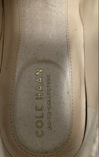 Load image into Gallery viewer, Cole Haan Womens Modern Classic Beige Black Snakeskin Print Oxford Shoes Size 8B