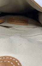 Load image into Gallery viewer, American Leather Co. Womens Brown Kansas Inner Pockets Flap Crossbody Bag