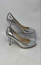 Load image into Gallery viewer, Coach Womens Nala Silver Round Toe Slip-On Stiletto Pump Heels Size 5B