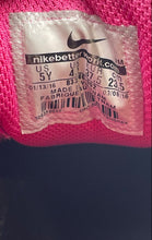Load image into Gallery viewer, Authentic Nike Kids Air Max 90 Mesh GS Black Pink White Sneaker Shoes 5Y Stained
