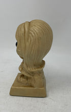 Load image into Gallery viewer, I Think You're Nice Sillisculpt Novelty Resin Decorative Figurine