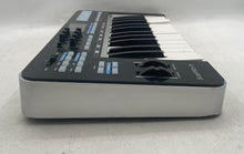 Load image into Gallery viewer, Samson Graphite 25 Piano Keyboard Beat Machine USB MIDI Controller Not Tested