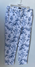 Load image into Gallery viewer, Talbots Womens White Blue Floral Stretch Pockets Slim Ankle Jeans Size 10