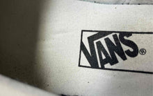 Load image into Gallery viewer, Vans Mens Off The Wall 721356 White Low Top Lace-Up Sneaker Shoes Size 7
