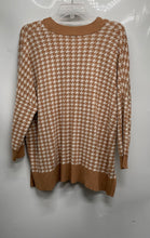 Load image into Gallery viewer, Ann Taylor Womens Brown White Houndstooth Hi-Low Hem Pullover Sweater Size L