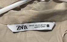 Load image into Gallery viewer, Zara Womens Beige Long Sleeve Collared Cropped Blouse Top Size XS