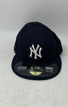Load image into Gallery viewer, New Era 59Fifty Mens Black MLB New York Yankees On-Field Baseball Cap Size 7 5/8