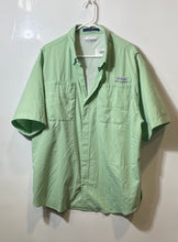 Load image into Gallery viewer, Columbia Sportswear Company Mens Green Short Sleeve Button-Up Shirt Size XL