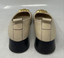 Load image into Gallery viewer, Authentic Tory Burch Womens Cream Leather Block Pump Heels Size 8M Stained