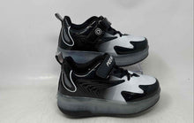 Load image into Gallery viewer, Jiandian Peerruiz Kids Multicolor Low Top Hook & Loop Roller Skate Shoes Size 35